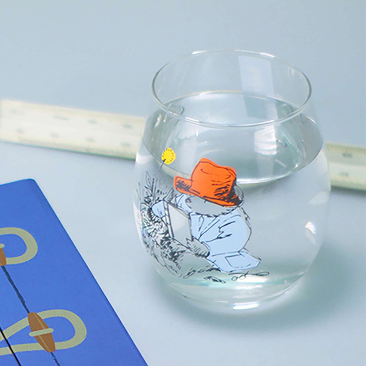 Paddington Bear Gardening 550ml Glass Tumbler