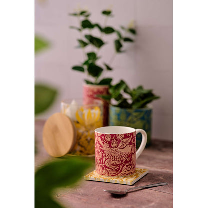 William Morris Strawberry Thief Raspberry 310ml Mug