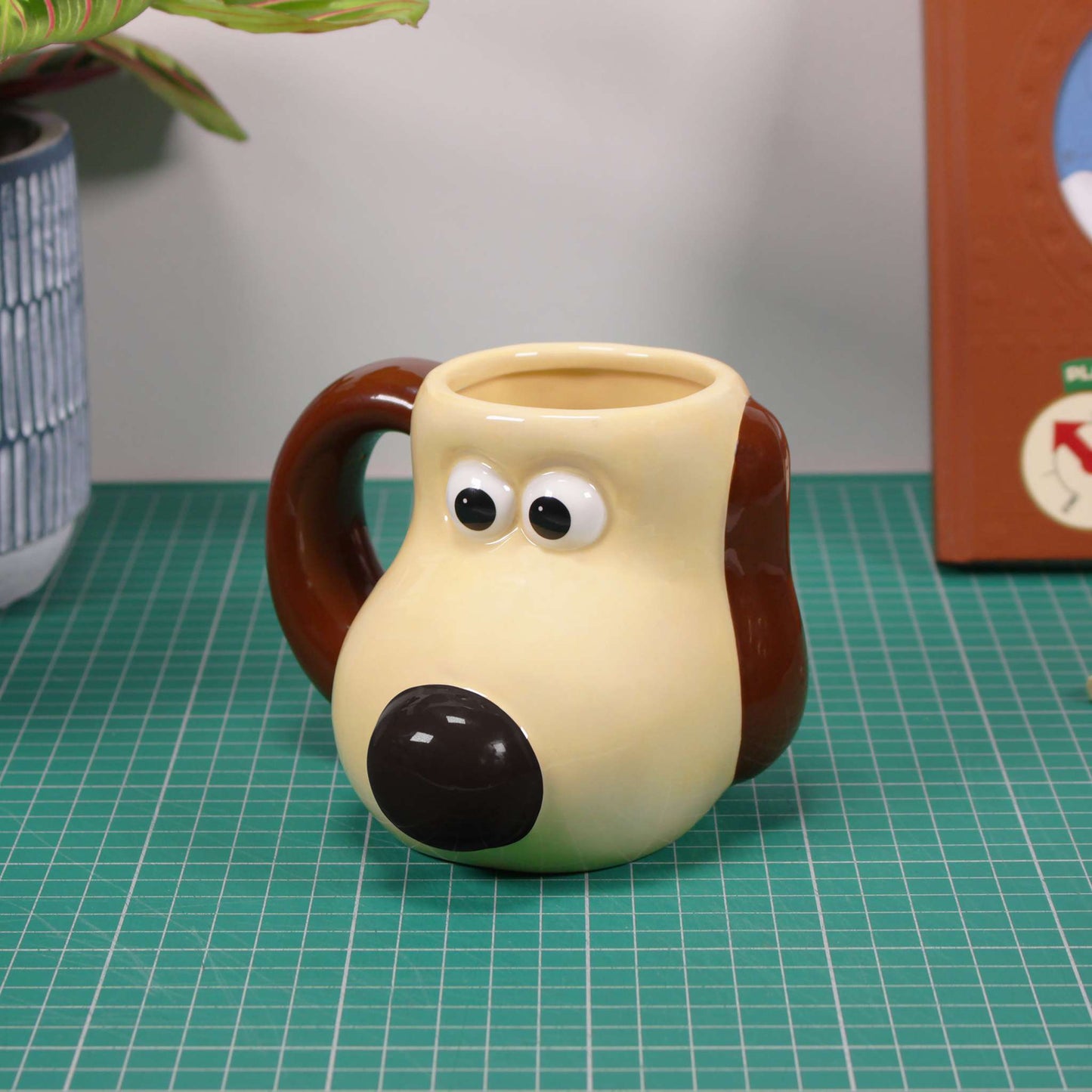 Mug Shaped Boxed - Aardman (Gromit)