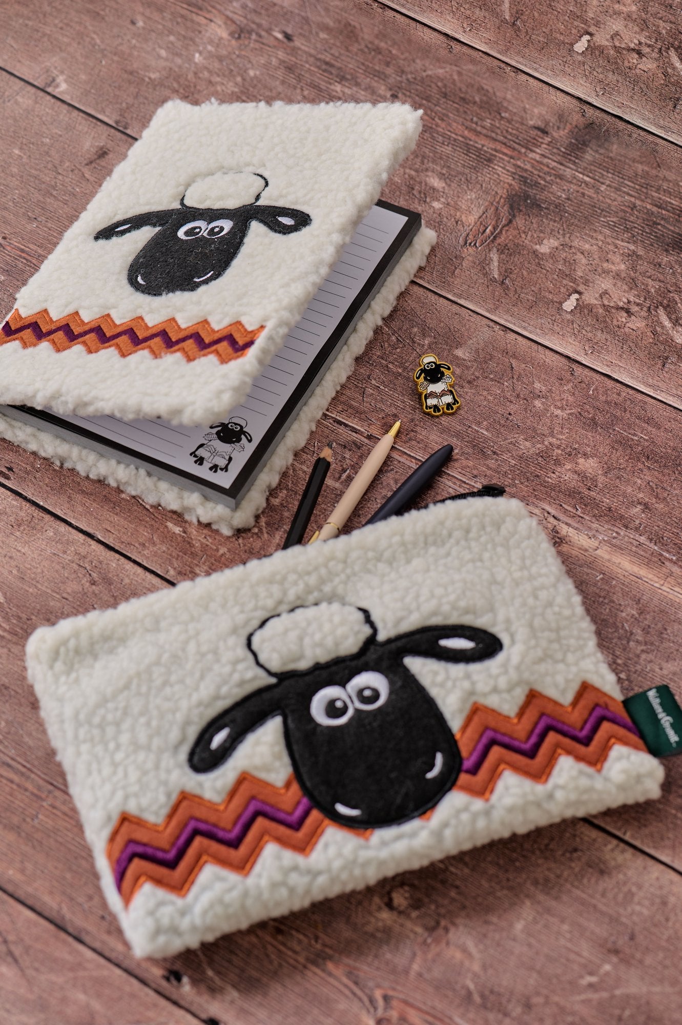 Pouch Plush (16cm x 24cm) - Wallace & Gromit (Shaun)